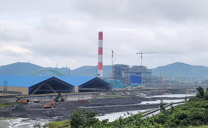 Vướng mặt bằng, nhiều dự án trọng điểm gặp khó -0