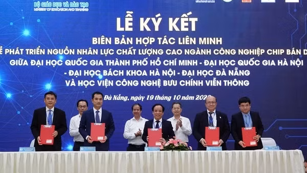 Trong 10 năm tới, Việt Nam cần 50.000 nhân lực ngành công nghiệp chip bán dẫn