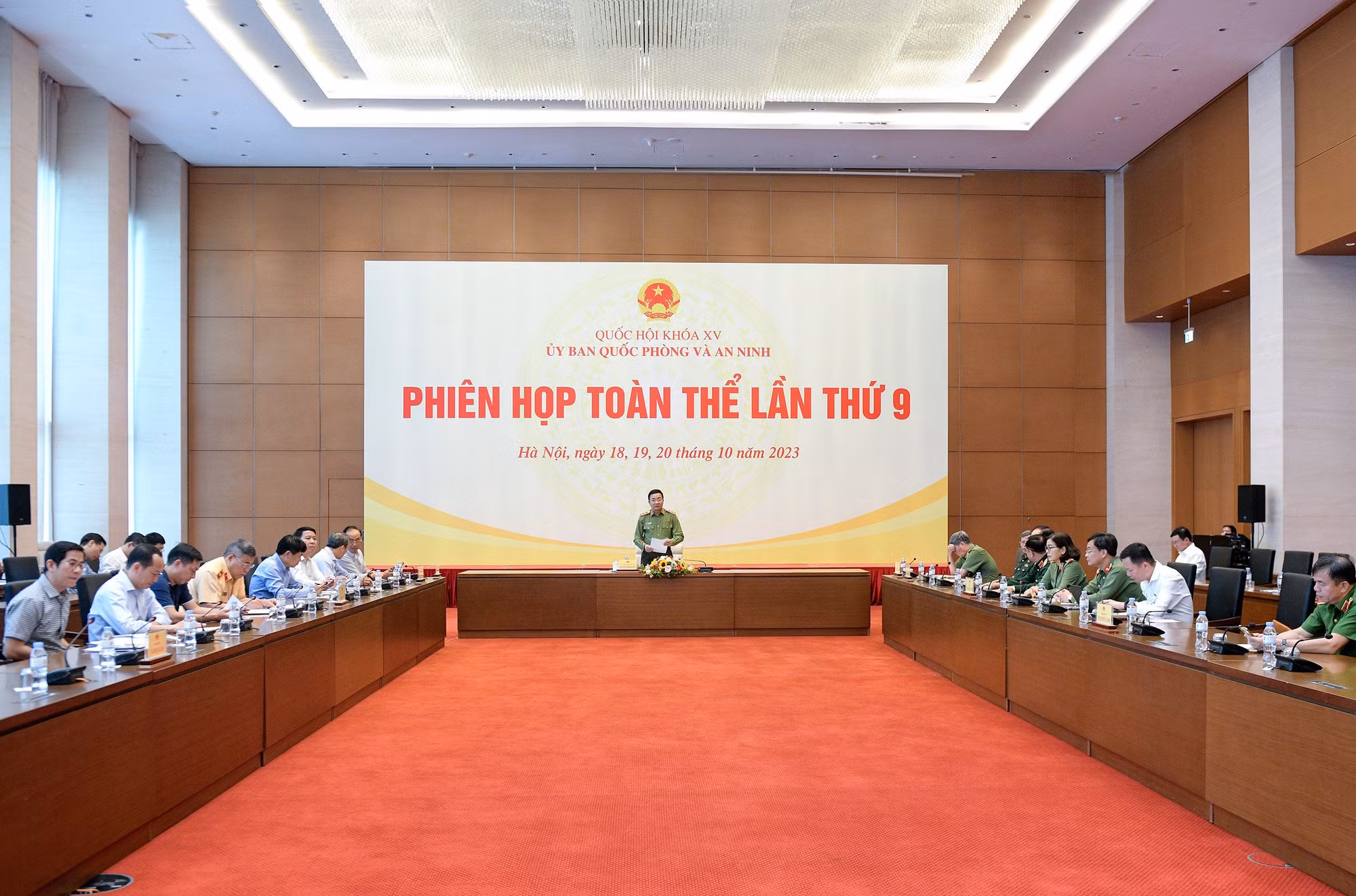 đại biểu.jpg -0
