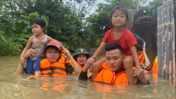 Lực lượng Công an chủ động ứng phó với mưa lớn, ngập lụt, nguy cơ lũ quét, sạt lở đất