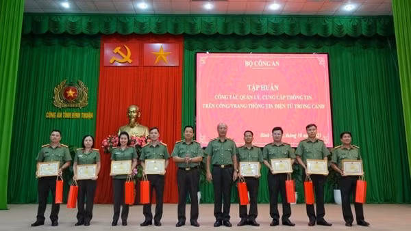 Tập huấn công tác quản lý, cung cấp thông tin cho Công an 37 tỉnh thành
