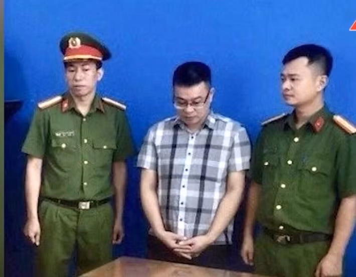 Khởi tố, bắt giam Trưởng phòng kinh doanh một Công ty bảo hiểm ở Hà Nam. -0