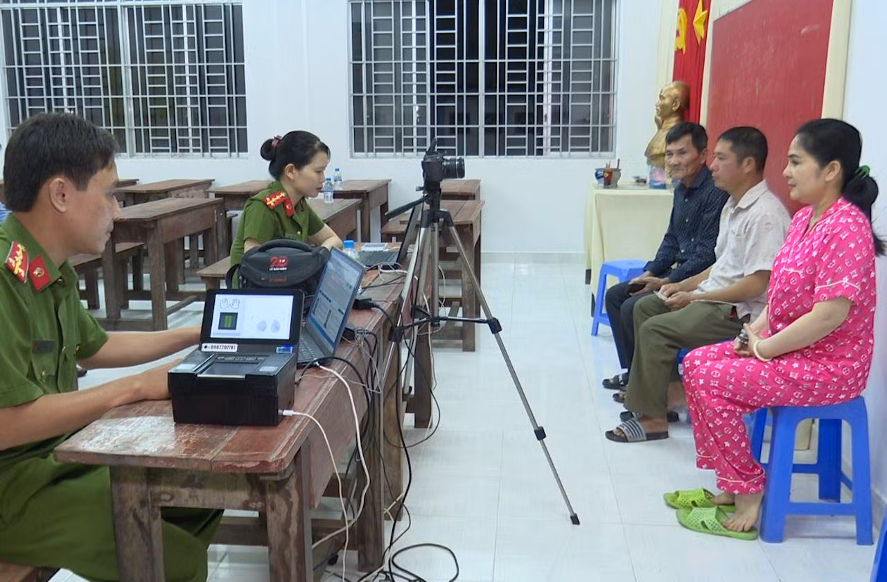 Công an Tiền Giang quyết tâm thực hiện hiệu quả công tác chuyển đổi số -0