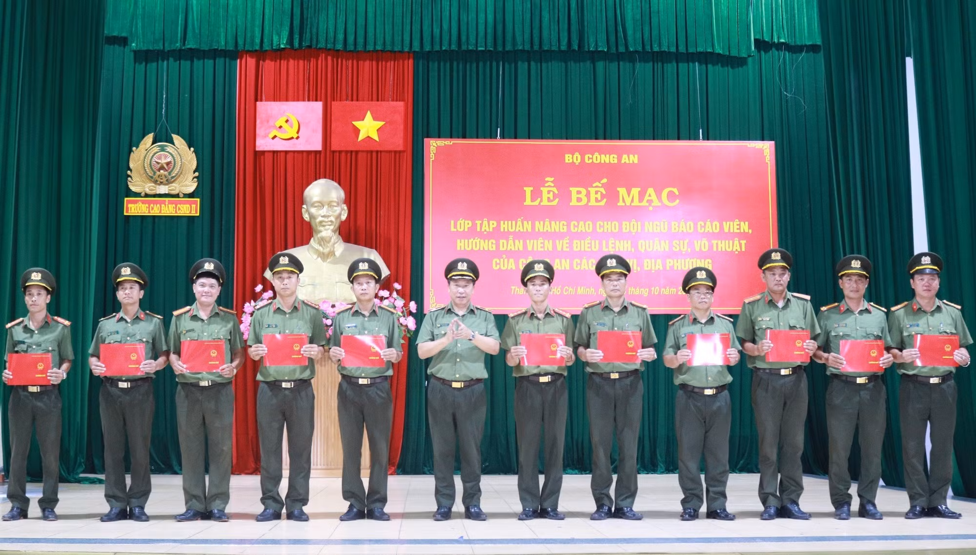 Bế mạc tập huấn nâng cao cho hơn 310 báo cáo viên, hướng dẫn viên điều lệnh CAND&nbsp;&nbsp;&nbsp;&nbsp;&nbsp;&nbsp;&nbsp; -0