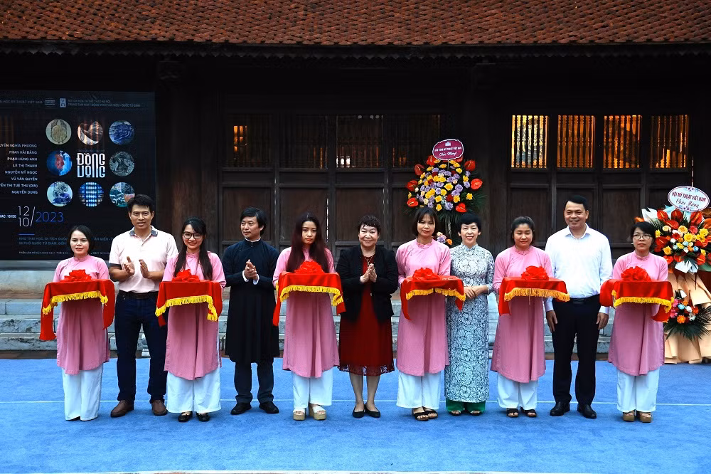 Đưa nghệ thuật đồ họa tới gần hơn với công chúng -0
