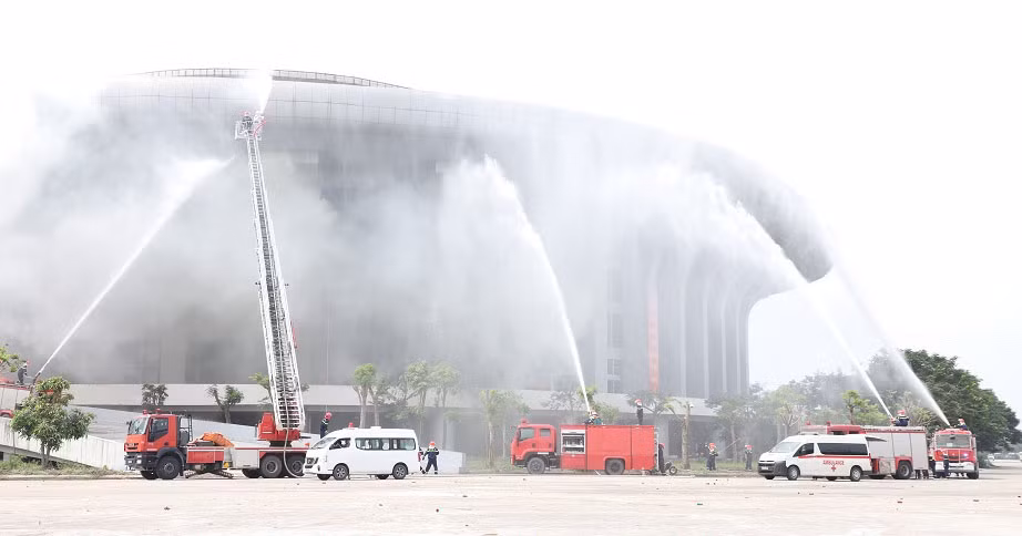 Công an tỉnh Hà Nam diễn tập thực binh -2