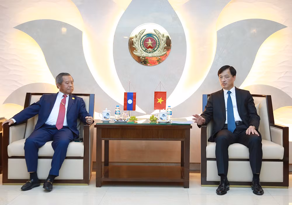 Tăng cường hợp tác trong lĩnh vực chuyển đổi số với Lào -0