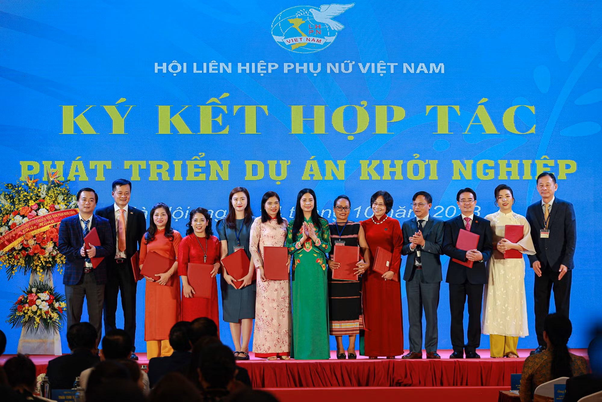 Khơi dậy tiềm năng, trí tuệ, nhiệt huyết để phụ nữ khởi nghiệp, đổi mới và sáng tạo -0