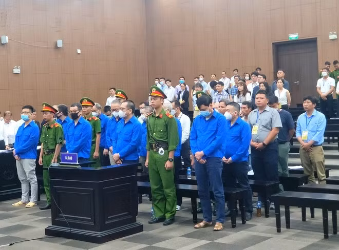Cựu Chủ tịch VEC tái hầu tòa trong vụ vi phạm quy định về xây dựng gây thiệt hại 460 tỷ đồng -0