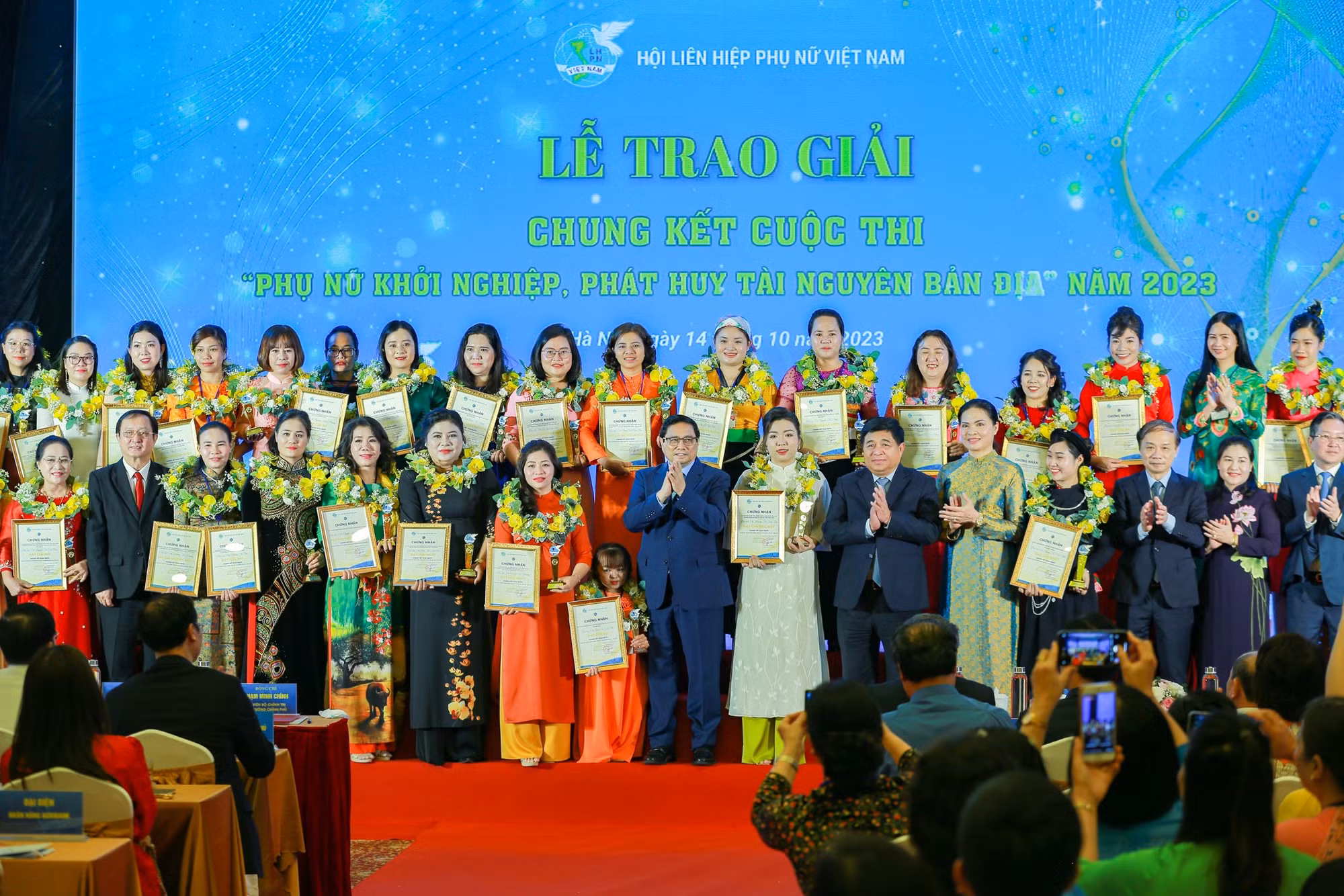 Khơi dậy tiềm năng, trí tuệ, nhiệt huyết để phụ nữ khởi nghiệp, đổi mới và sáng tạo -0