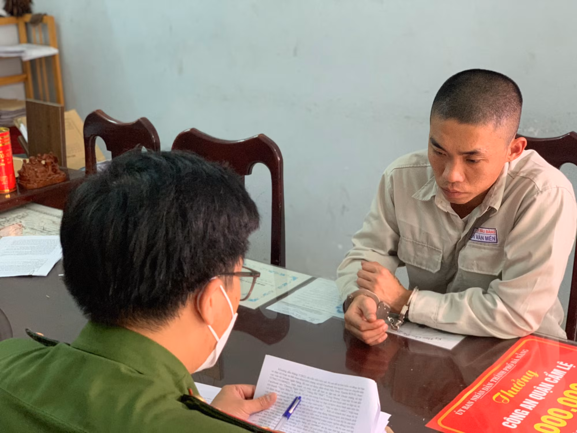 Con nghiện lên facebook lập nick giả lừa gần 50 nạn nhân sập bẫy mua bán xe giá rẻ -0