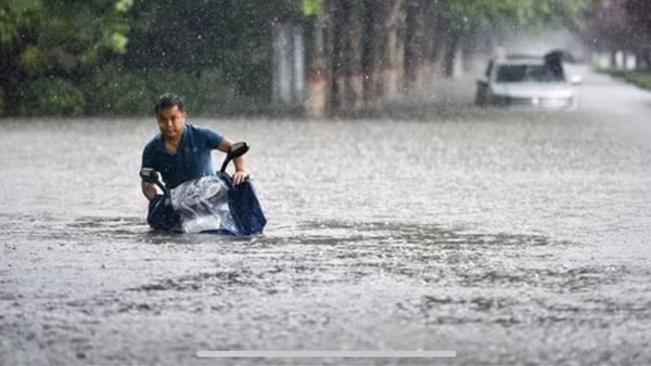 Chủ động ứng phó với mưa lớn, lũ quét, sạt lở đất