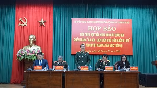 Hội thảo khoa học “Chiến thắng "Hà Nội - Điện Biên Phủ trên không 1972" - sức mạnh Việt Nam và tầm vóc thời đại”