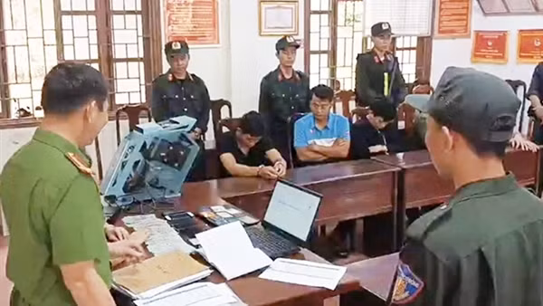 Chuyên viên Sở Tài nguyên môi trường điều hành đường dây cá độ gần 600 tỷ