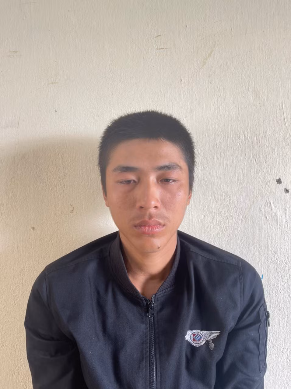 Bắt giữ kẻ cướp đâm chết người trong căn nhà hoang -0