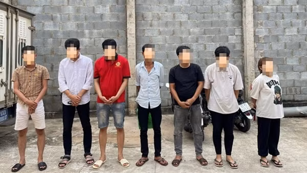 Cá cược bóng đá qua mạng "bong88", 7 đối tượng bị tạm giữ