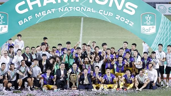 Hà Nội FC áp đảo đội hình tiểu biểu V.league 2022