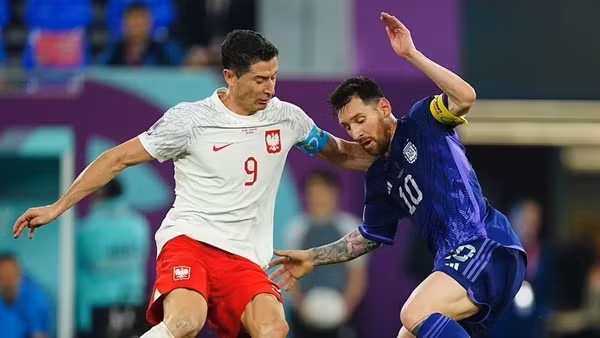 Sút hỏng phạt đền, Messi vẫn được ca ngợi