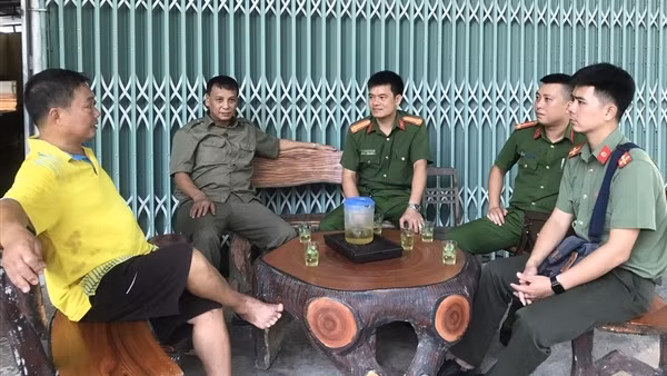 Cảnh sát khu vực thân thiện, gần dân