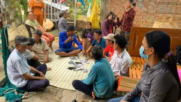Liên tiếp triệt phá 2 ổ cờ bạc