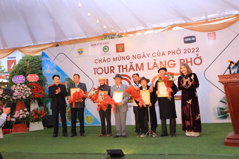 CHIN-SU đồng hành cùng nhiều hoạt động lễ hội tại làng phở Vân Cù -0