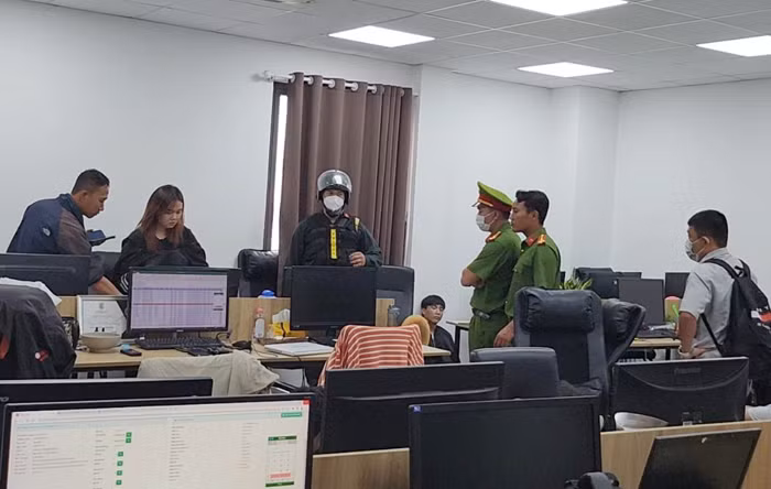 Biến tướng “tín dụng đen”thời công nghệ số -0