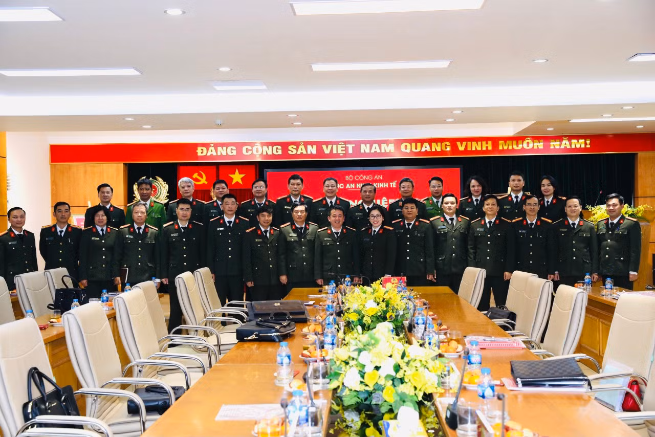 Đảm bảo an ninh hàng không, phục vụ hiệu quả nhiệm vụ phát triển kinh tế- xã hội và quốc phòng, an ninh -0