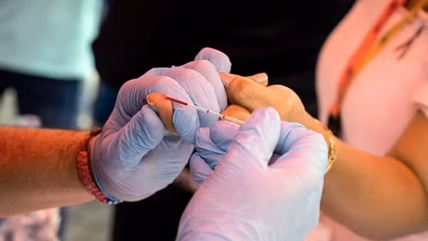 Vaccine HIV thử nghiệm cho kết quả khả quan
