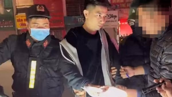 141 bắt "dân chơi" mang ma túy dạo phố