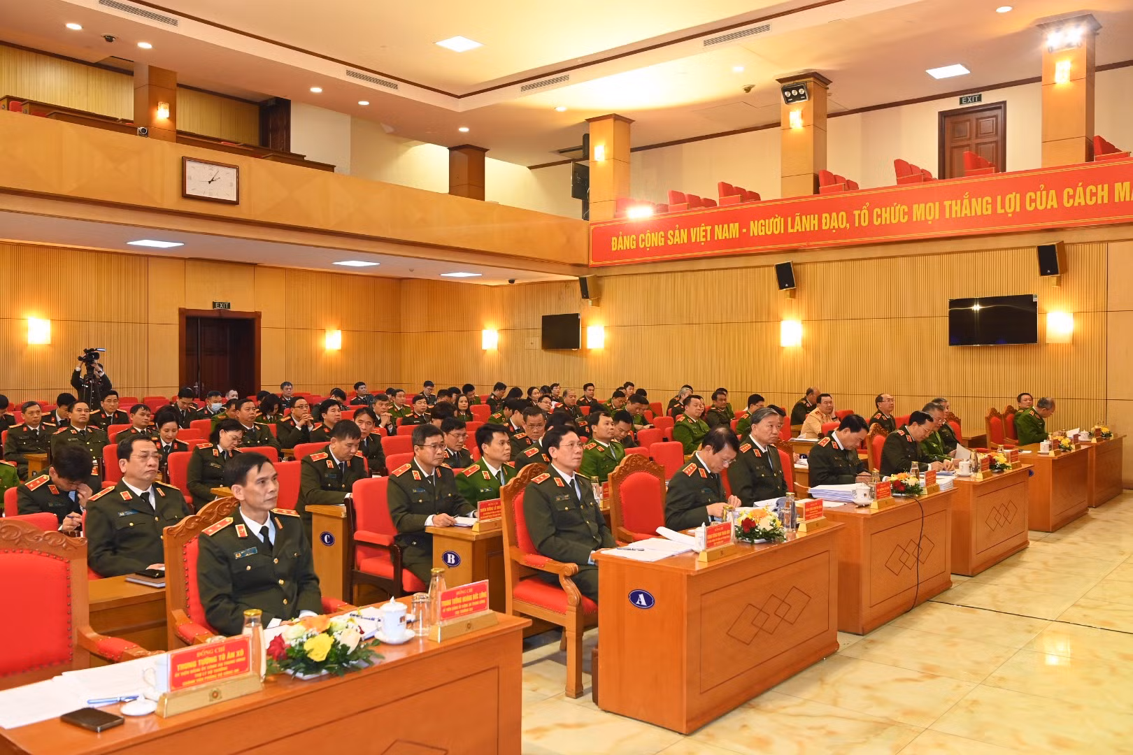 Quán triệt phương châm 