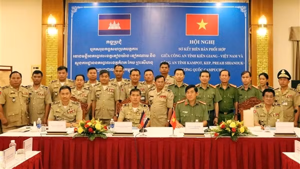Công an tỉnh Kiên Giang phối hợp bảo vệ an ninh, trật tự biên giới