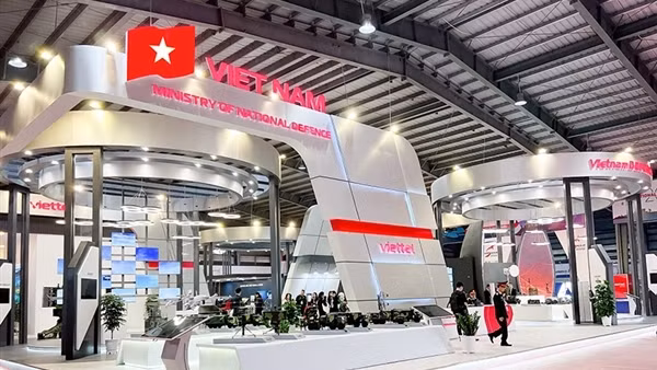Nhiều sản phẩm công nghệ của Viettel trình diễn tại Triển lãm Quốc phòng Quốc tế 2022