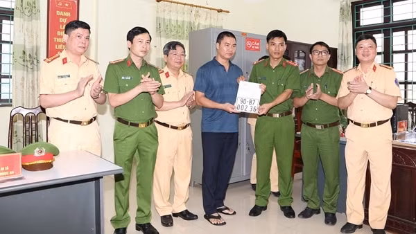 Thân thiện, vì dân phục vụ với phương châm “4 xin, 4 luôn”