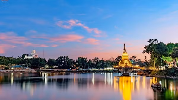 Đến núi Cấm – cùng nhau “chạm đến” thiên nhiên hùng vĩ