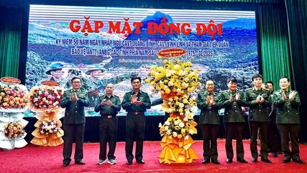 Kỷ niệm 50 năm ngày nhập ngũ của Công an nhân dân vũ trang Quảng Bình, Vĩnh Linh