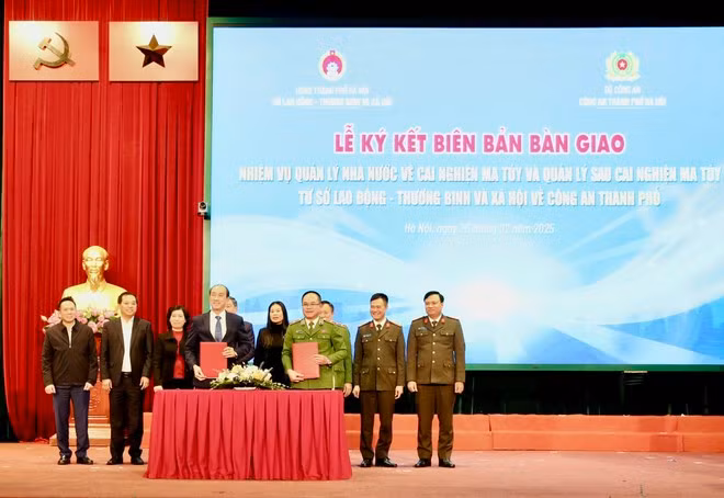 Hà Nội ra mắt tổ chức bộ máy và nhân sự chủ chốt của các cơ sở cai nghiện theo mô hình mới -0