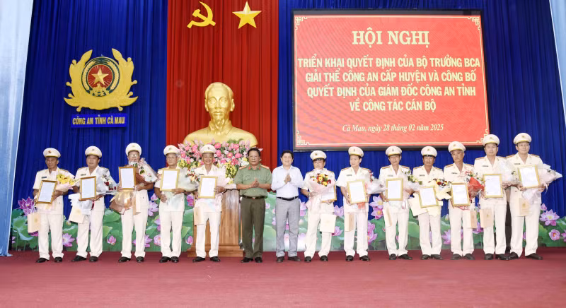 Công bố các Quyết định của Bộ trưởng Bộ Công an về tổ chức bộ máy tại Công an địa phương -0