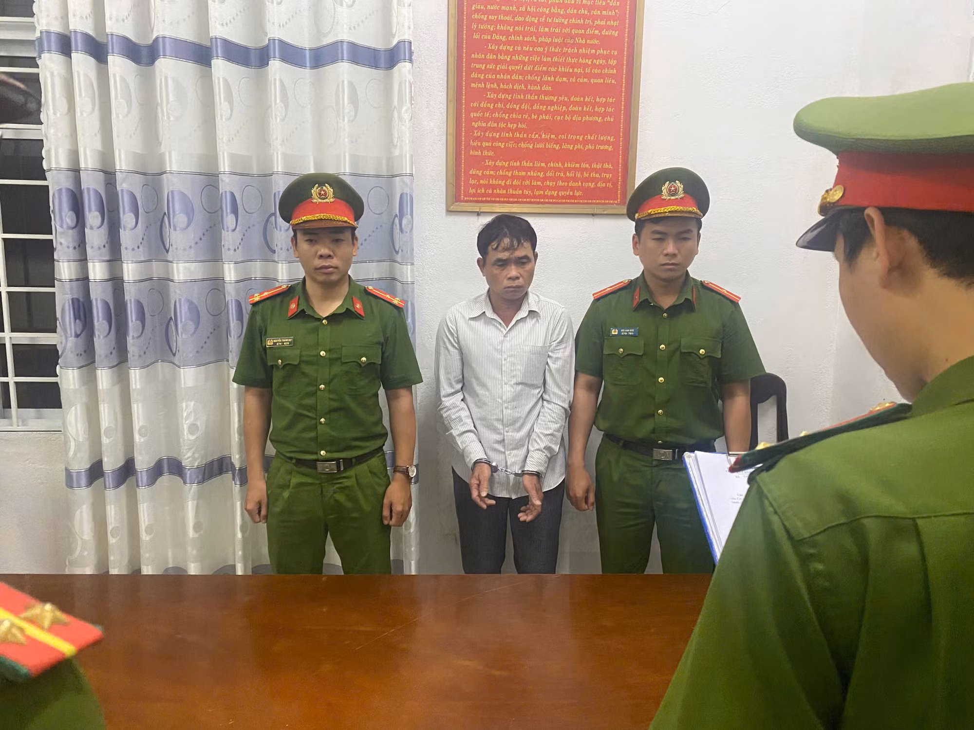  Vượt gần 300km truy bắt 