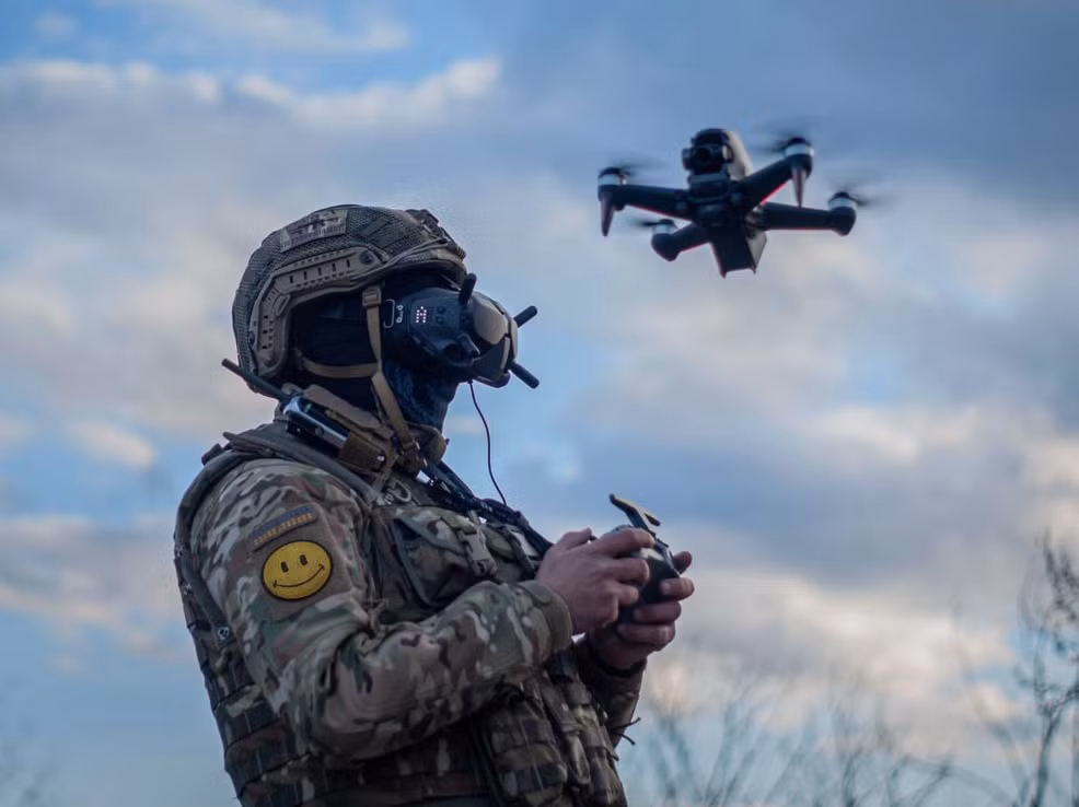 UAV cáp quang trên chiến trường Ukraine: Công nghệ thích ứng với thực tế -0
