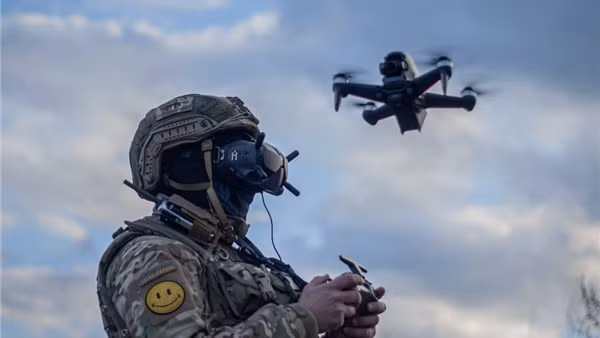 UAV cáp quang trên chiến trường Ukraine: Công nghệ thích ứng với thực tế