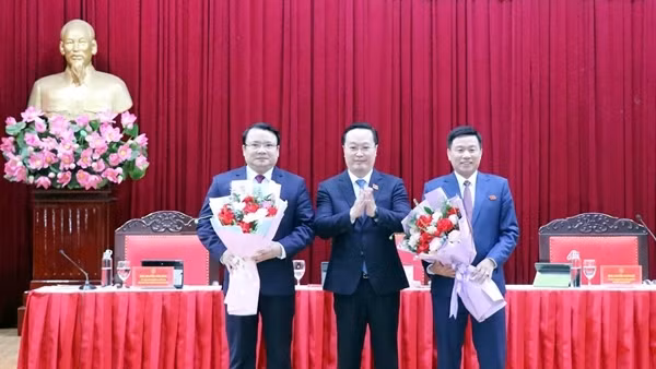 Nghệ An có 2 tân Phó Chủ tịch UBND tỉnh
