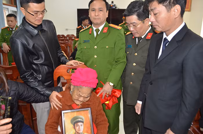Ý nghĩa lớn từ những việc làm nhỏ -1