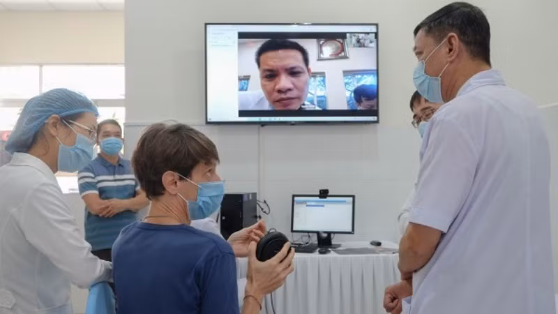 Báo CAND thăm và chúc mừng Bệnh viện 199 (Bộ Công an) nhân kỷ niệm 70 năm ngày Thầy thuốc Việt Nam -0