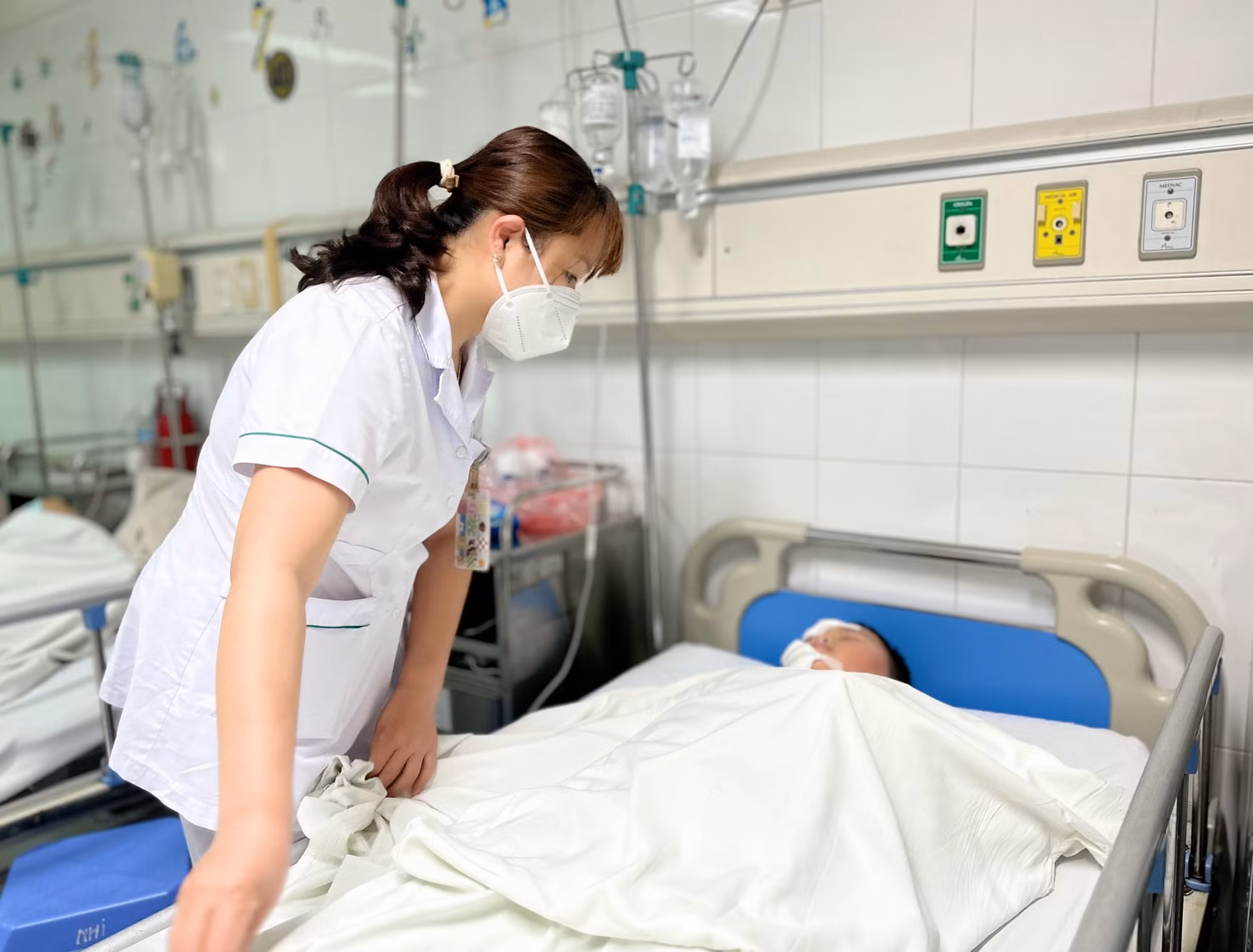 Sức khoẻ các nạn nhân trong vụ tai nạn nghiêm trọng ở Sơn La giờ ra sao? -0