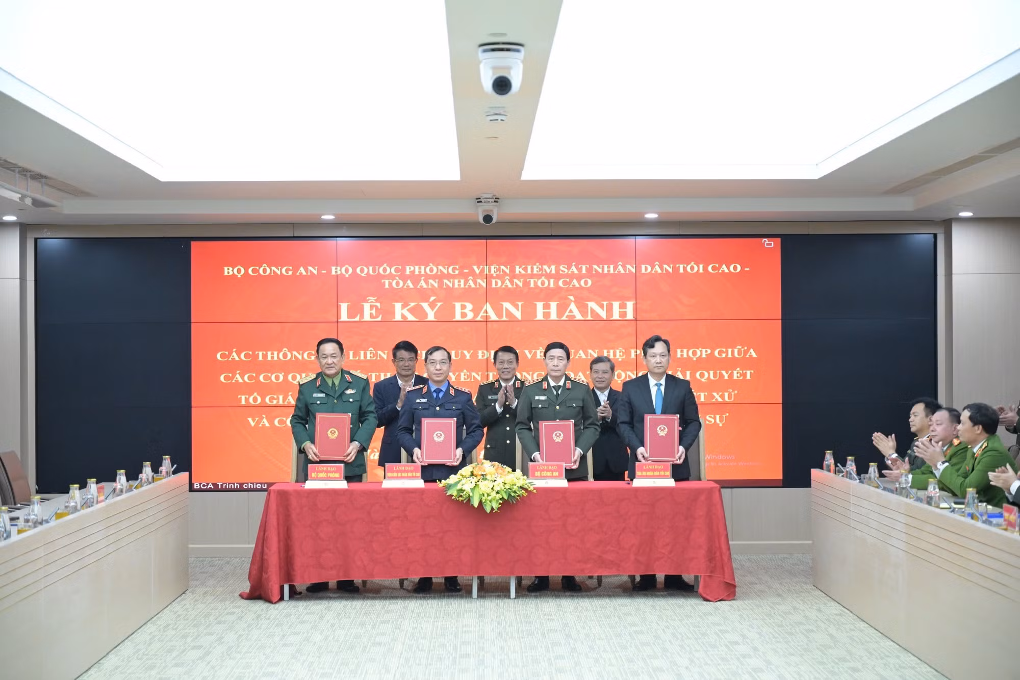 Ban hành các thông tư liên tịch quy định về quan hệ phối hợp giữa các cơ quan có thẩm quyền trong hoạt động tố tụng hình sự -0
