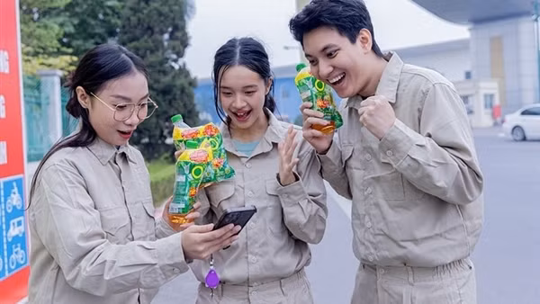 Trúng lộc đầu năm trị giá 250 triệu đồng với Trà Xanh Không Độ: Một shipper quyết xây nhà riêng trong năm mới