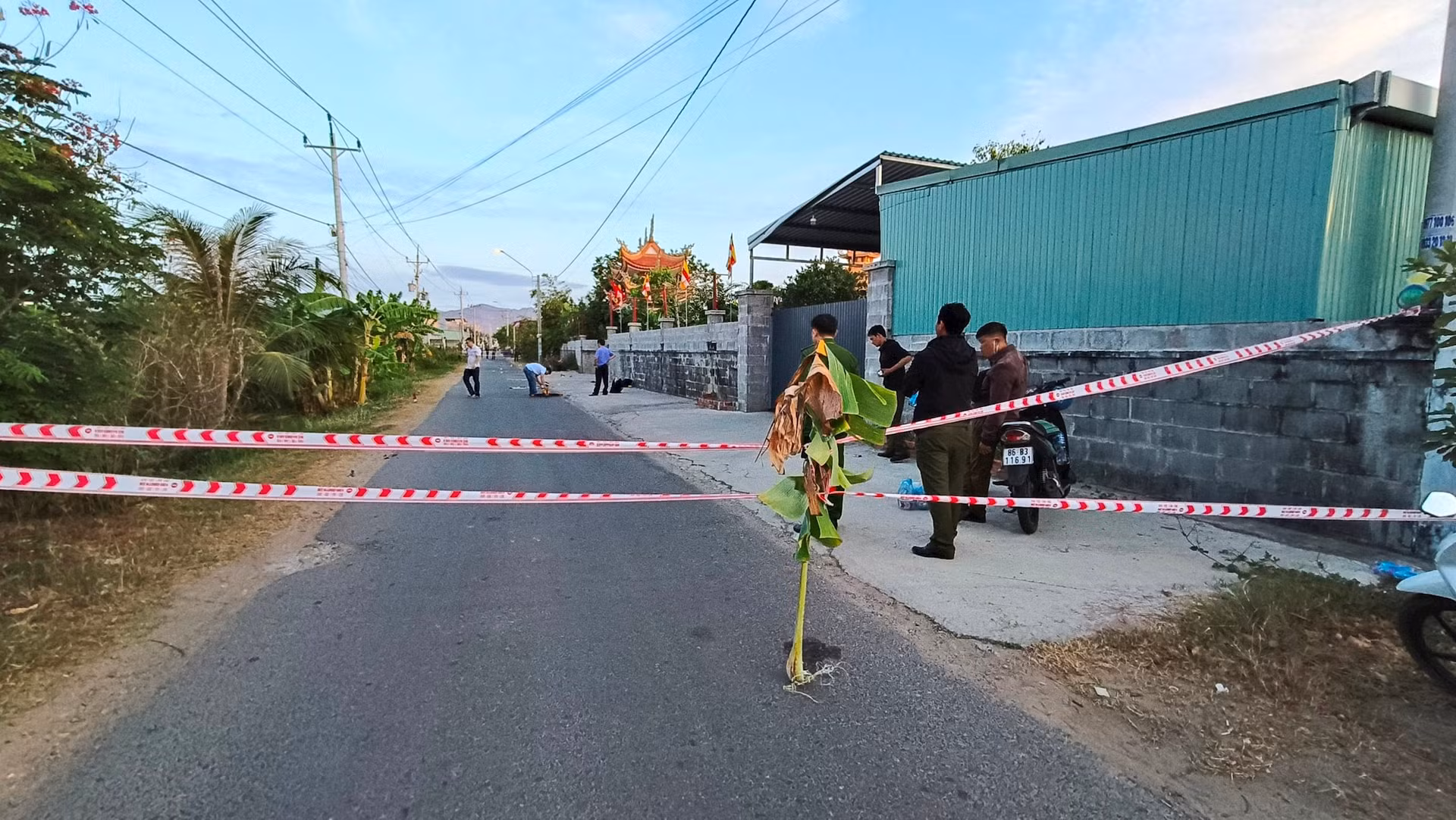 Điều tra vụ 2 thanh niên bị chém thương vong trong đêm -0