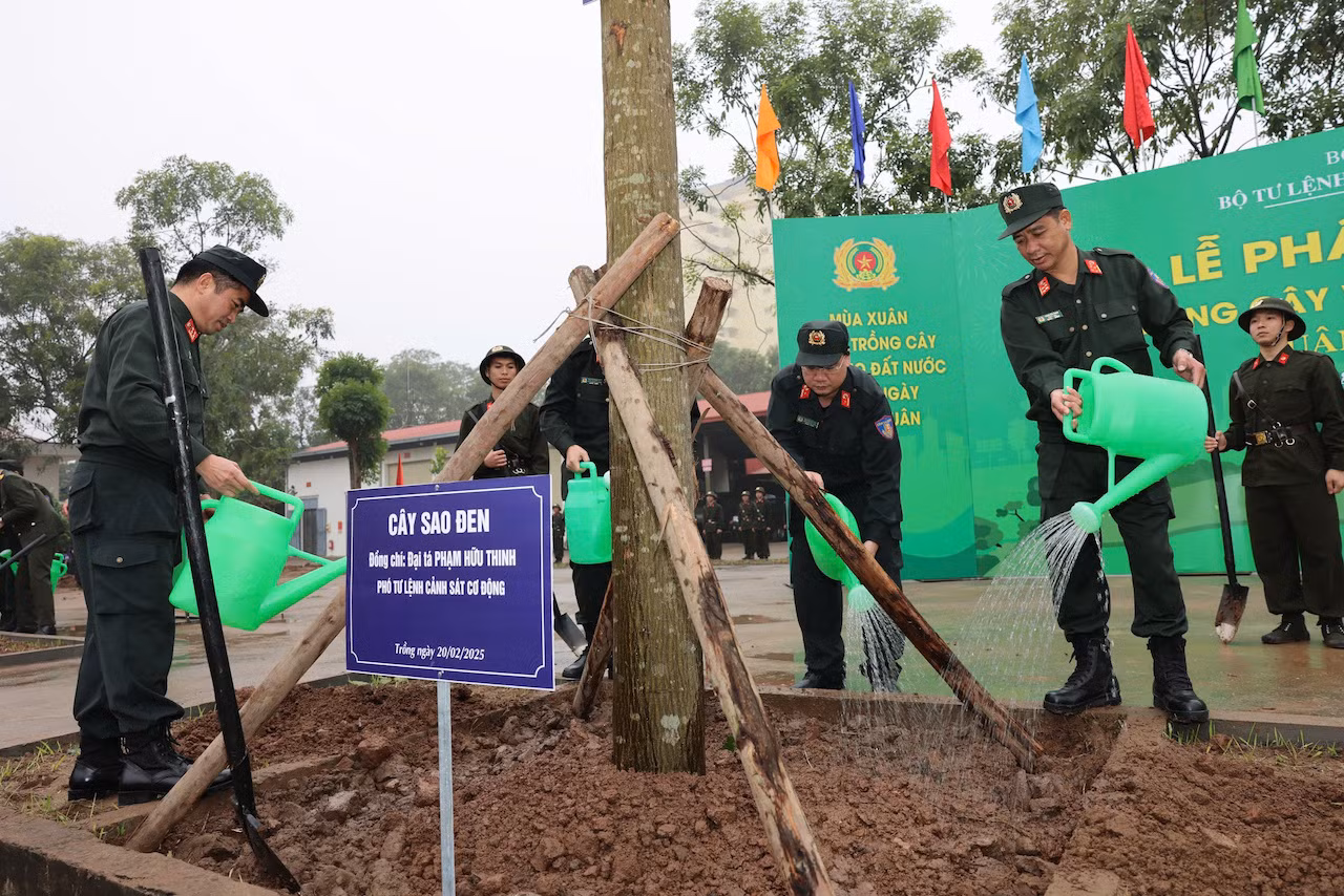 Hơn 17 nghìn chiến sĩ mới tham gia khóa huấn luyện tại Bộ Tư lệnh Cảnh sát cơ động -1