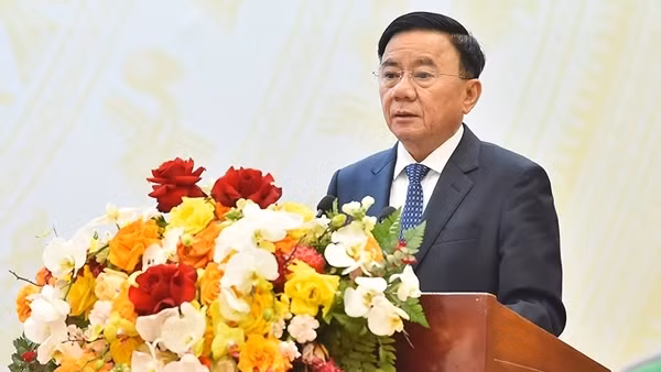 Bộ Chính trị, Ban Bí thư kết luận về một số nội dung, nhiệm vụ tiếp tục sắp xếp, tinh gọn bộ máy của hệ thống chính trị năm 2025