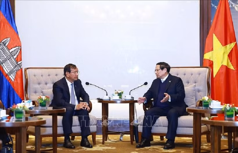 Thủ tướng Phạm Minh Chính tiếp Phó Thủ tướng Lào Saleumxay Kommasith -0